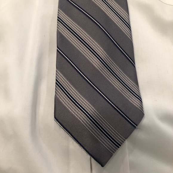 EUC asst ties. Grays and burgundy mix. Michael Kors Van Heusen Croft & Barrow - Picture 9 of 13